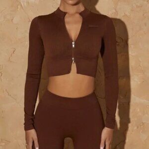 Bo+Tee Women’s SIZE M  Long Sleeve Double Zipper Crop Top in Warm Brown